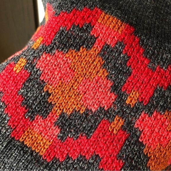 Vintage gray wool cowl neck red & rust artsy pattern sweater S/M - Picture 5 of 9